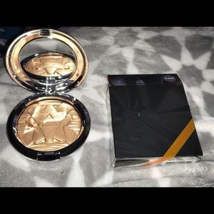 Mac extra dimension skin finish